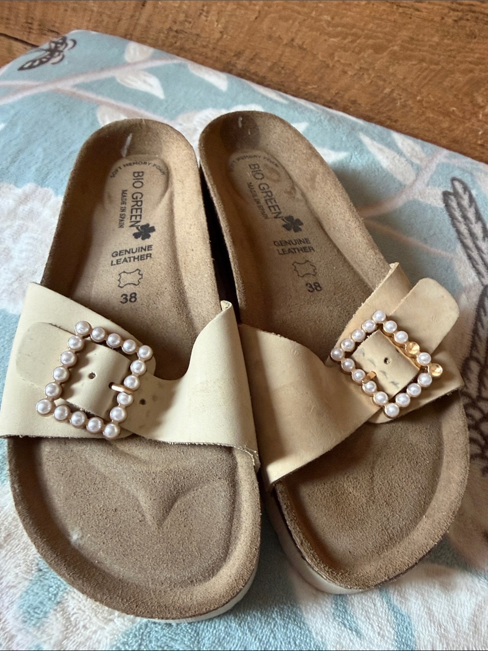 Women's Cream Pearl-Accented Slide Sandals